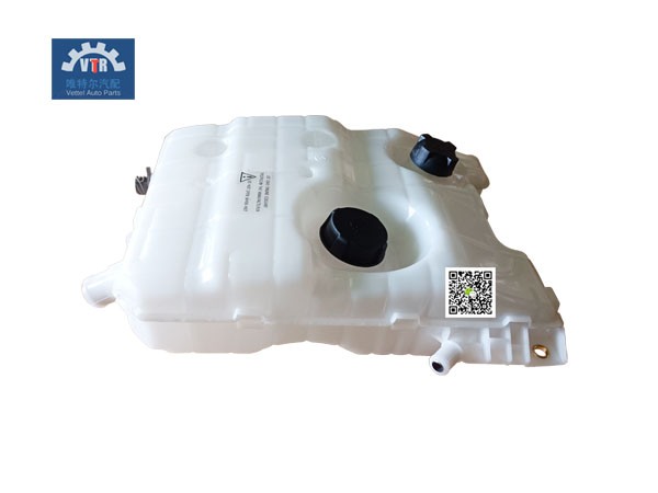 7420828416   膨脹水箱 Expansion tank 雷諾RENAULT 7420828416   膨脹水箱 Expansion tank 雷諾RENAULT