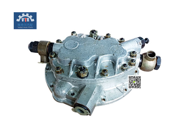 24.12.00   SB 3312-00-15  機(jī)油泵 Oil pump  發(fā)動(dòng)機(jī)12V150  特種車(chē)Special vehicle 24.12.00   SB 3312-00-15  機(jī)油泵 Oil pump  發(fā)動(dòng)機(jī)12V150  特種車(chē)Special vehicle